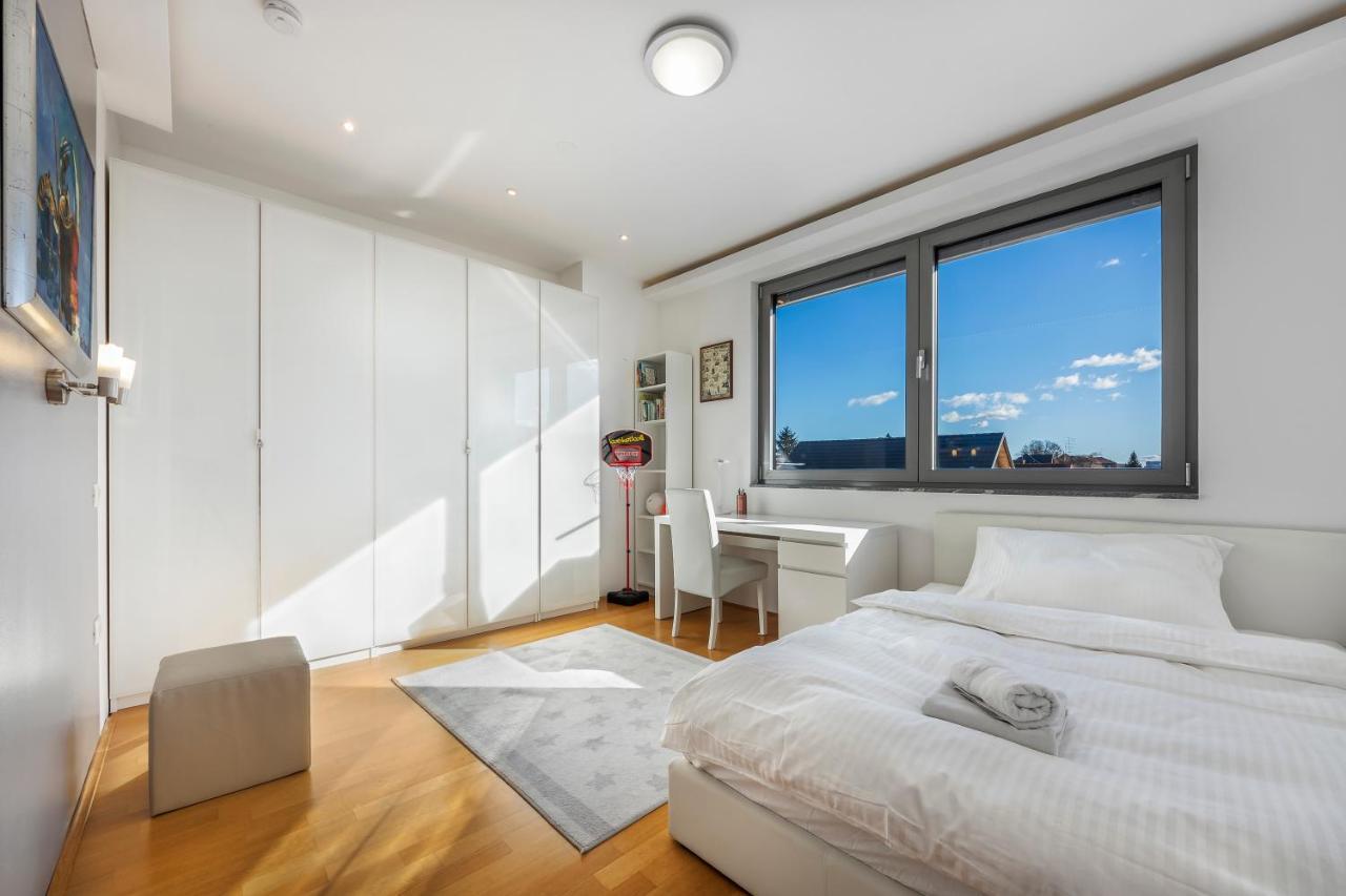 Contemporary Apartment With Rooftop Terrace In Марибор Экстерьер фото