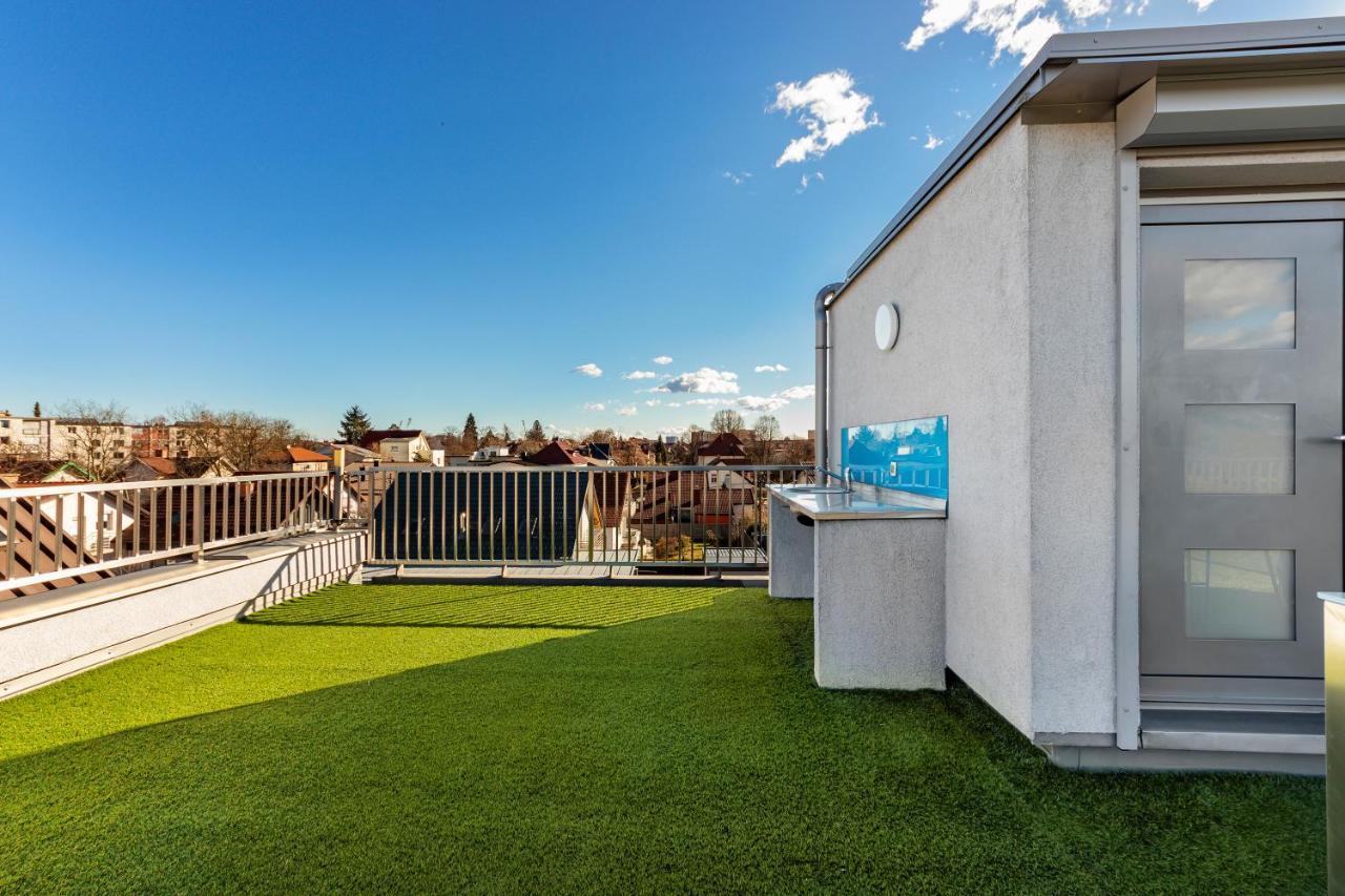 Contemporary Apartment With Rooftop Terrace In Марибор Экстерьер фото