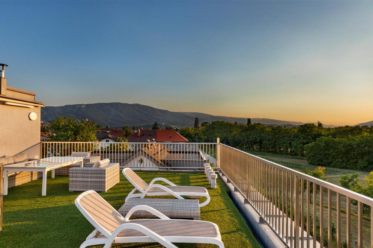 Contemporary Apartment With Rooftop Terrace In Марибор Экстерьер фото